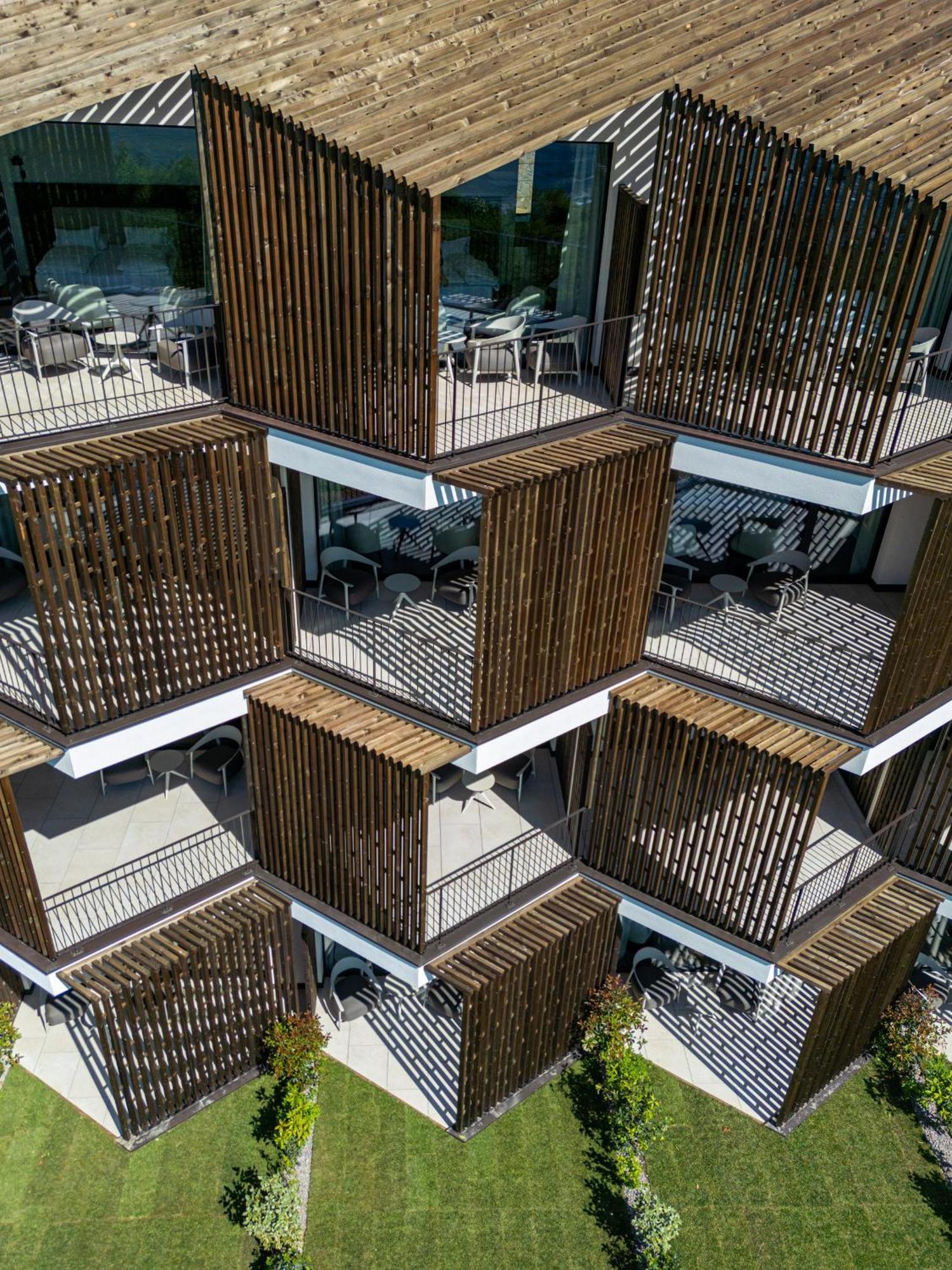 Hotel Tenz 2025 Montagna Εξωτερικό φωτογραφία