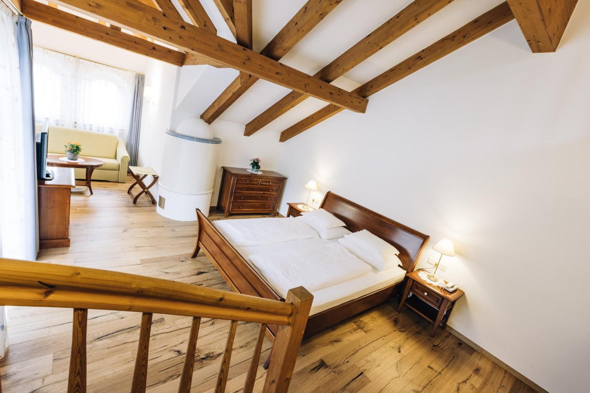 Hotel Tenz 2025 Montagna Εξωτερικό φωτογραφία